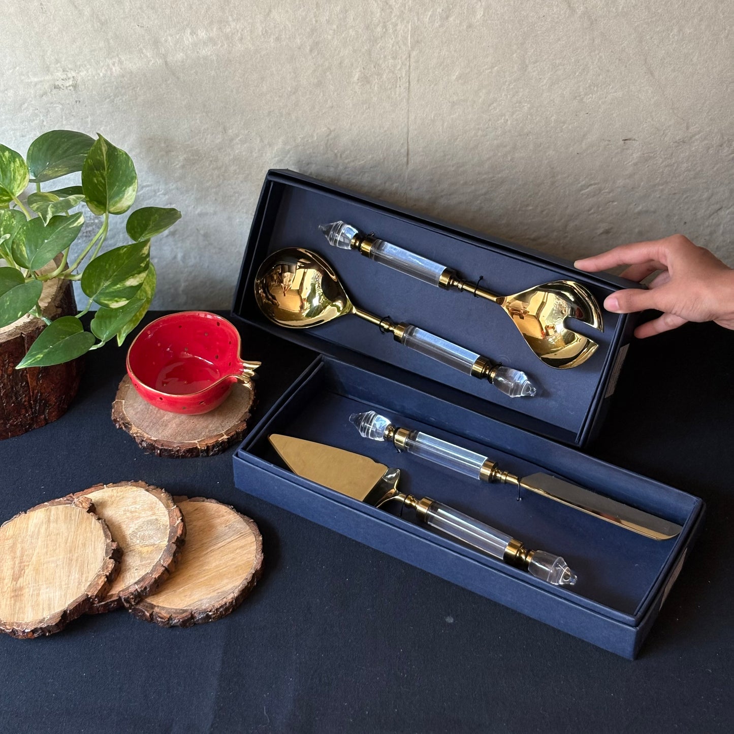 Opulent Gold Cake Server And Knife Set