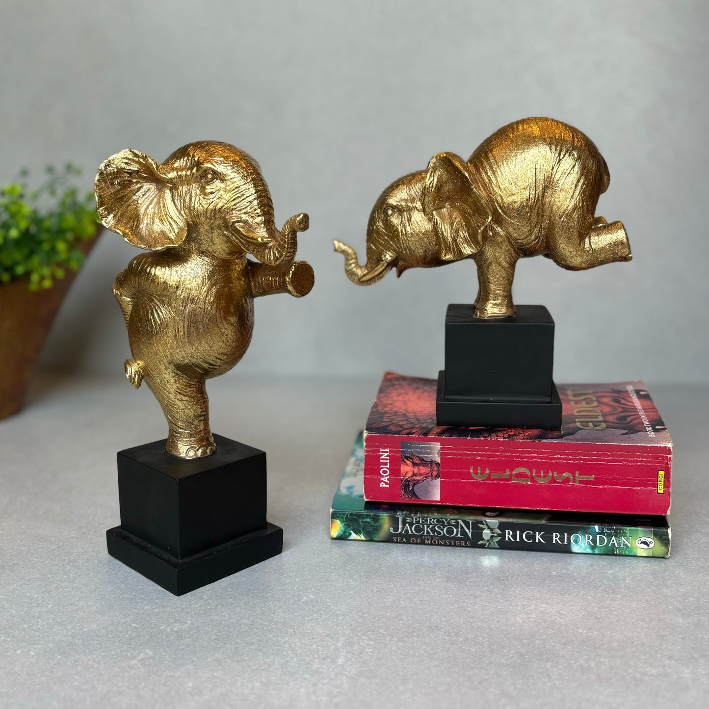 Cute Gold Elephant Figurines - Set of 2