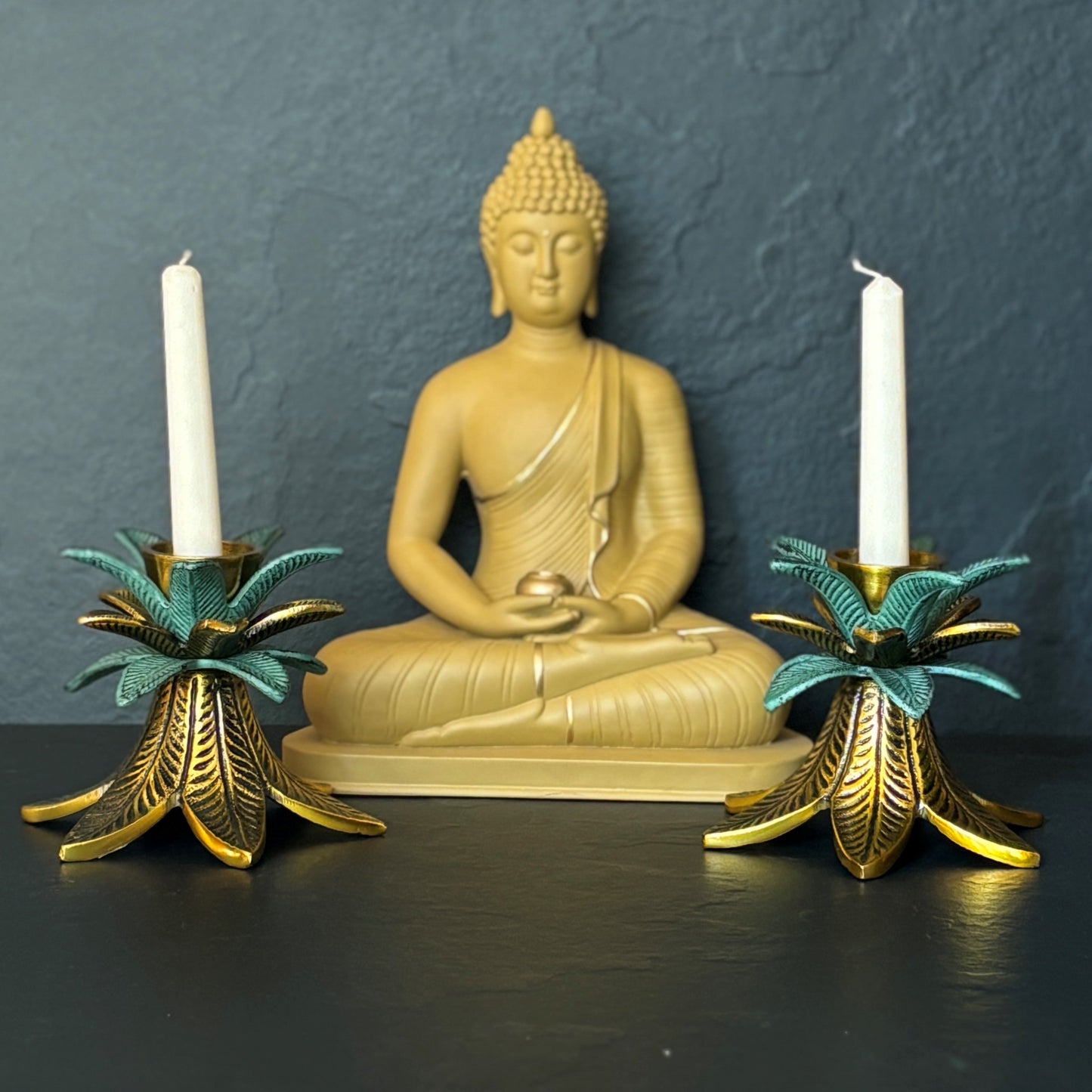 Vintage Leaf Tea-light Candle Stand