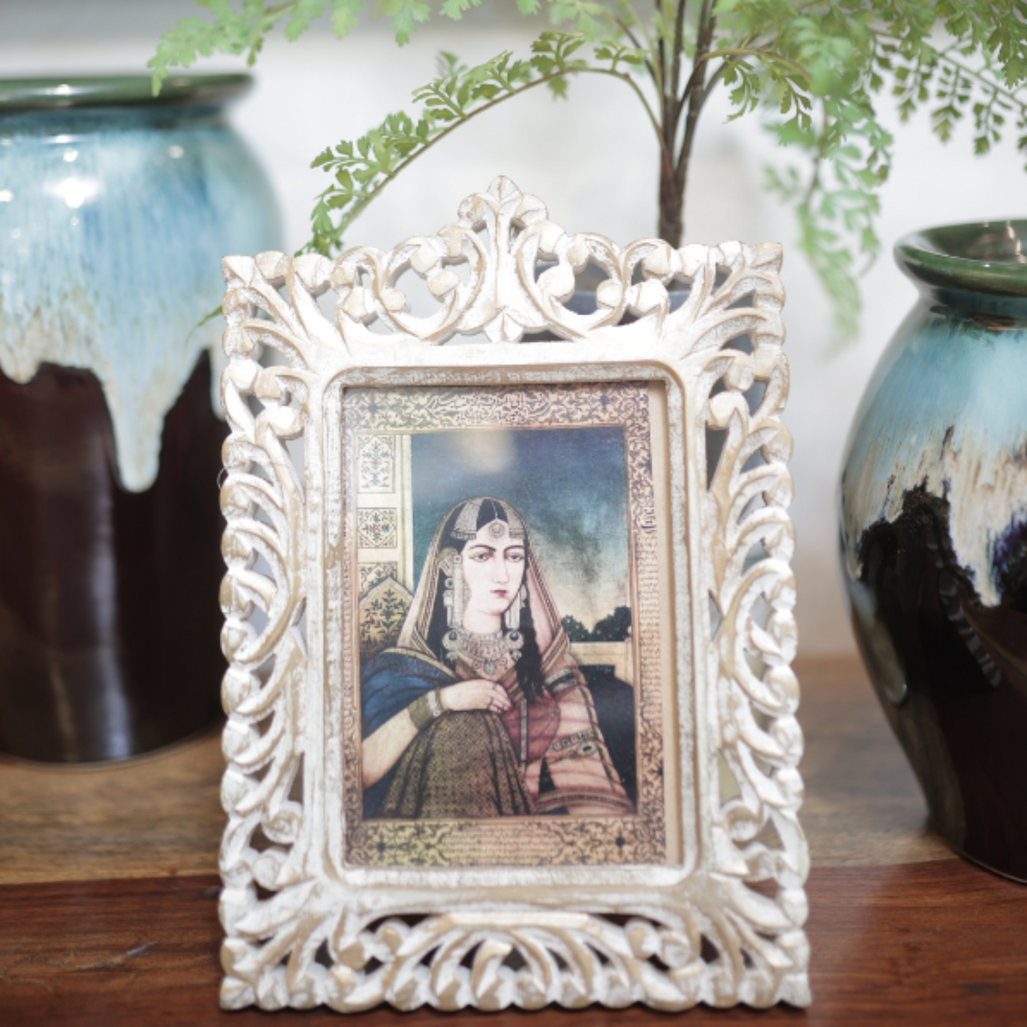 Carved Wooden Photoframe White