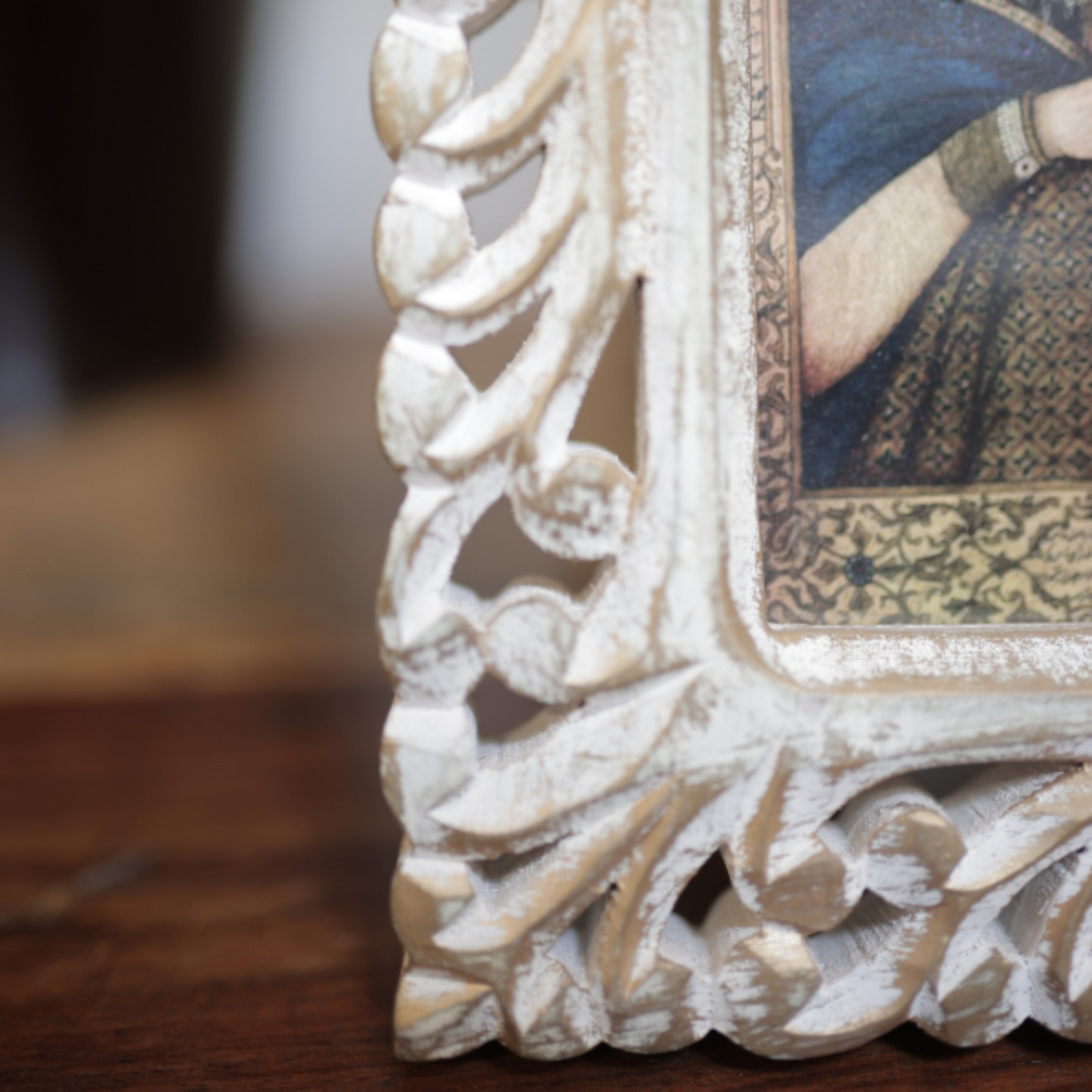 Carved Wooden Photoframe White