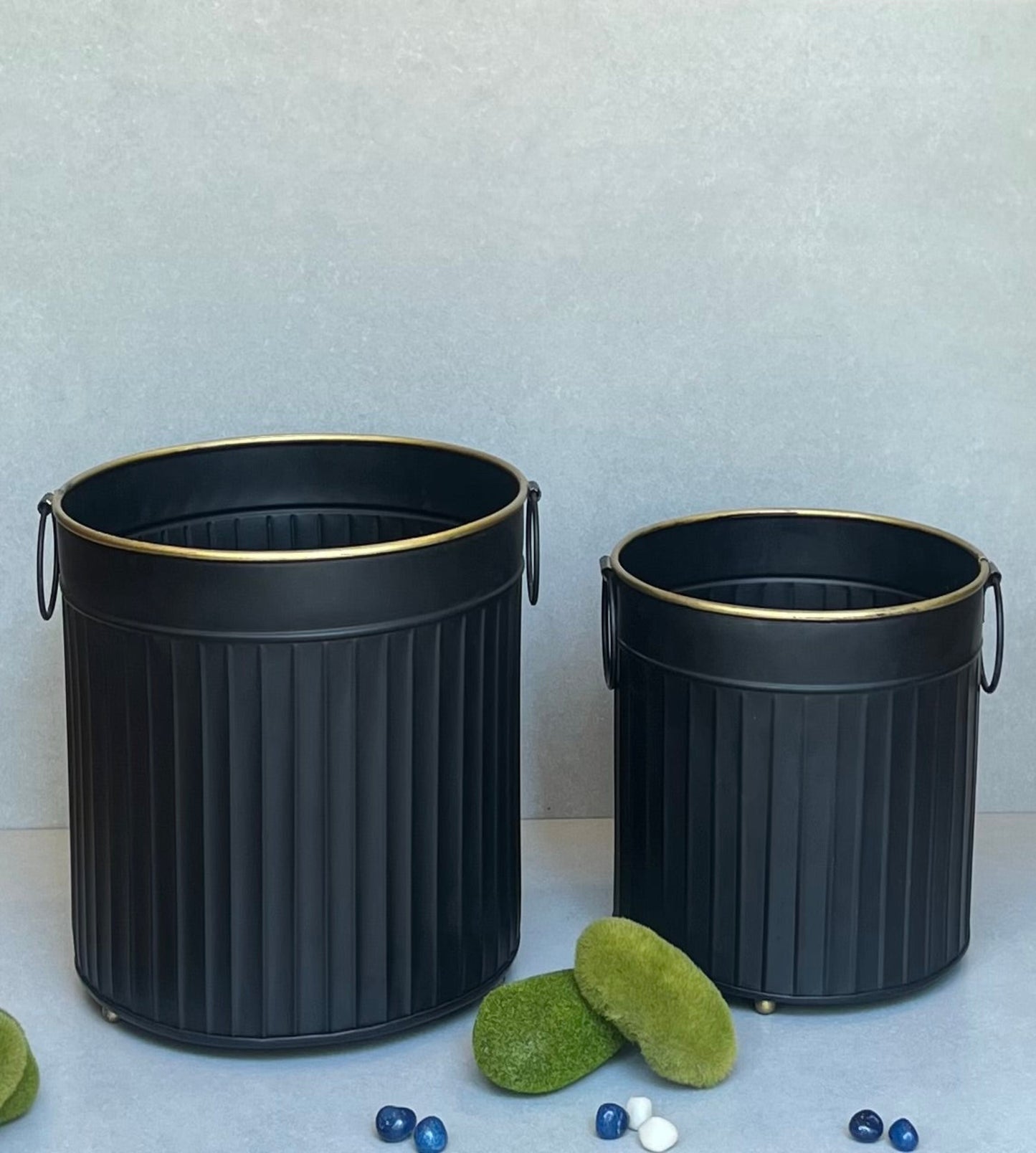 Round Ribbed Metal Planter