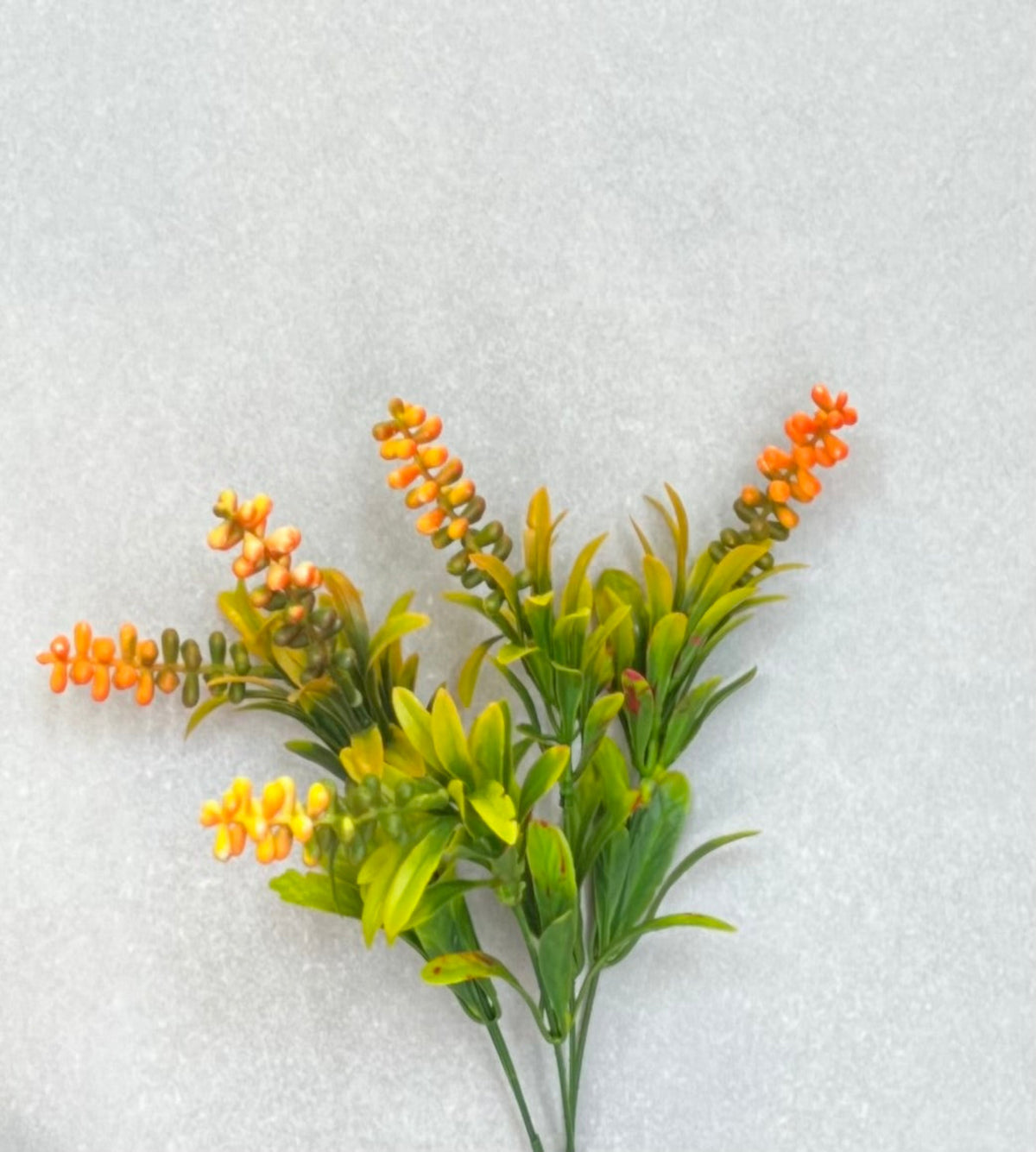 Artificial Berry Bunch – texture and finish detail | INARA