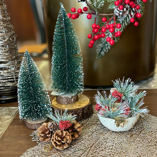 X'mas Tree With Wooden Base