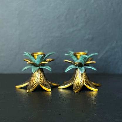 Vintage Leaf Tea-light Candle Stand