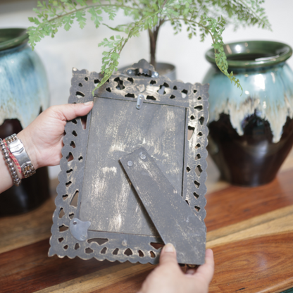 Carved Wooden Photoframe Gold