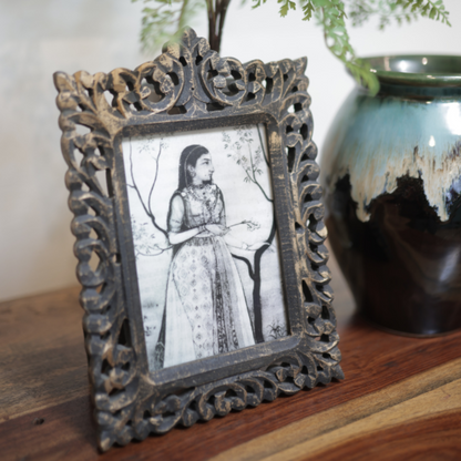 Carved Wooden Photoframe Gold