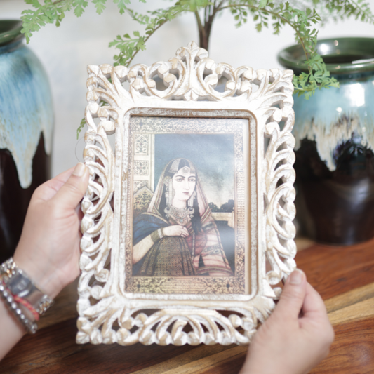 Carved Wooden Photoframe White