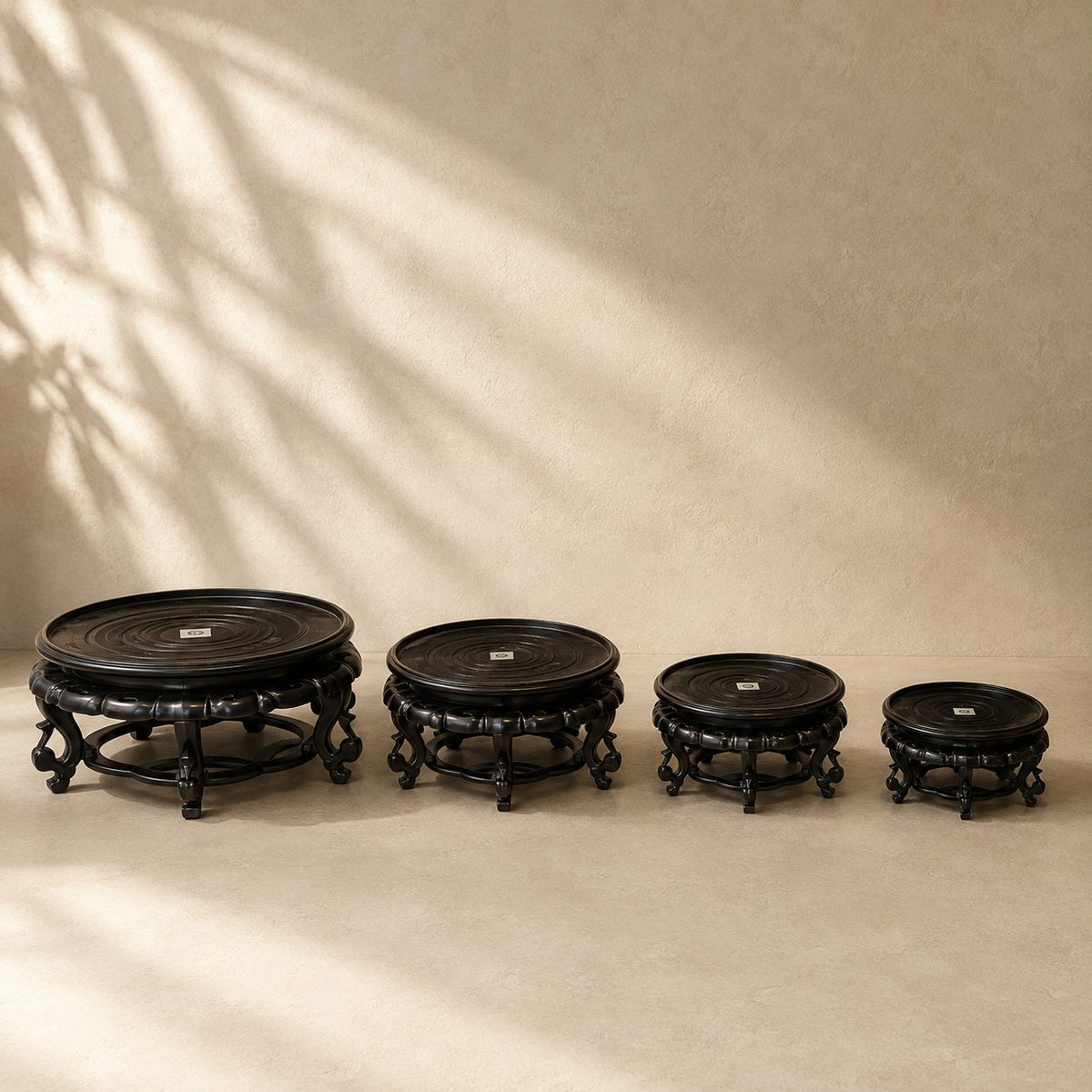 Display Base With Legs – texture and finish detail | INARA