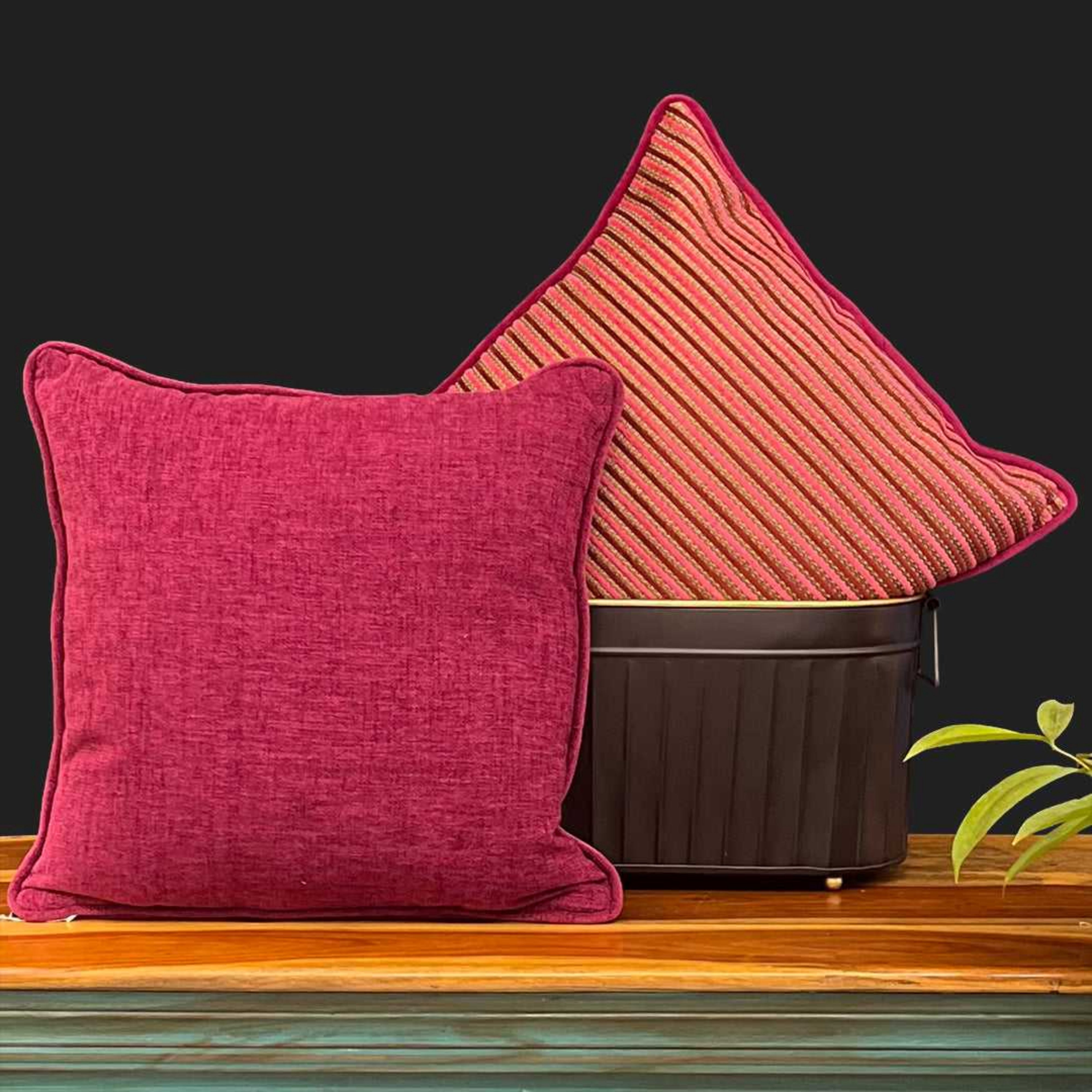 Magenta Textured Cushion Cover 16 x16